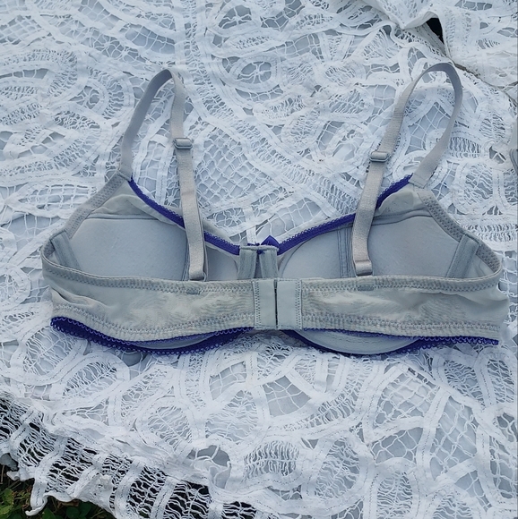 Adore Me Bra and Underwear Set - Picture 4 of 9